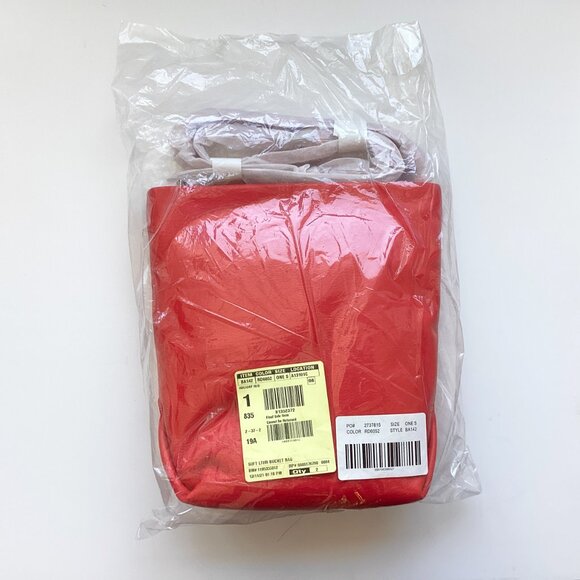 NWT J. Crew Oslo Soft Leather Red Crossbody Bag with Adjustable Strap - Picture 2 of 9